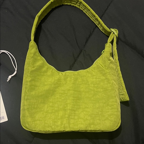 Baggu Mini Nylon Shoulder Bag - Green Juice - Picture 3 of 6